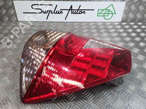 Used Left taillight HONDA FR-V (BE) 2.2 i CTDi (BE5) (140 hp) 25766154