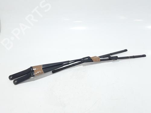 Used Front windshield wiper arm VW GOLF VI (5K1) 1.6 TDI (105 hp) 25202325