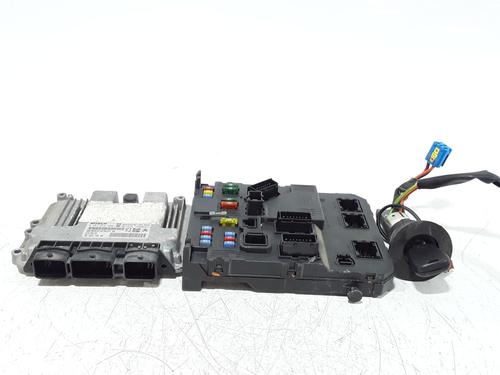 Module électronique PEUGEOT 206+ (2L_, 2M_) 1.4 HDi eco 70 (68 hp) 25775880