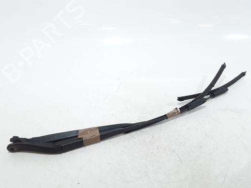 Used Front windshield wiper arm RENAULT CLIO III (BR0/1, CR0/1) 1.5 dCi (BR17, CR17) (86 hp) 25202824