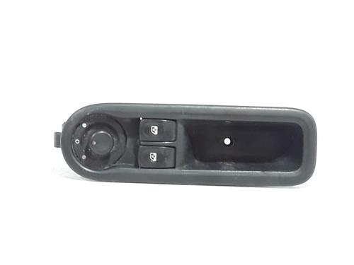 Used Switch Switch RENAULT CLIO III (BR0/1, CR0/1) 1.2 16V (BR02, BR0J, BR11, CR02, CR0J, CR11) (75 hp) 36004888 36004888