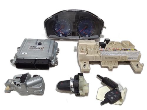 Used Electronic module VOLVO C30 (533) D3 (150 hp) 30865690