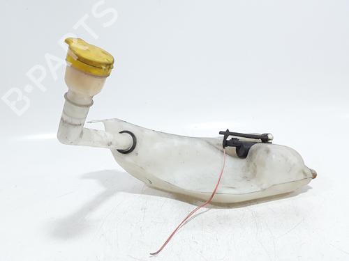 Used Windscreen washer tank Windscreen washer tank 37273372 37273372