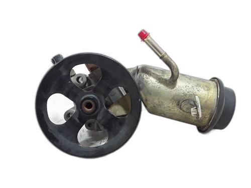 Used Steering pump TOYOTA YARIS (_P1_) 1.3 (NCP10, SCP12_) (86 hp) 30865721
