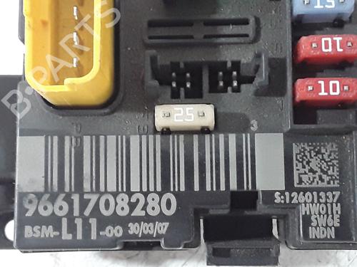 Fuse box PEUGEOT 307 (3A/C) 1.6 HDi | BP30500856E1