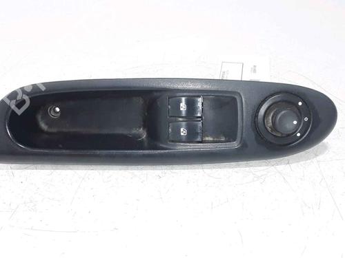 Used Switch RENAULT CLIO II (BB_, CB_) 1.9 dTi (B/CB0U) (80 hp) 25186140