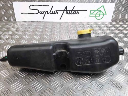 Used Windscreen washer tank DACIA SANDERO II 1.5 dCi 75 / Blue dCi 75 (B8JW, B8M4, B8AH, B8M7, B8M6) (75 hp) 25201703