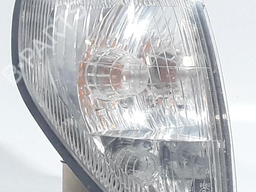 Blinklys fortil højre Blinklys fortil højre TOYOTA LAND CRUISER 90 (_J9_) 3.0 D-4D 4WD (KDJ90_, KDJ95_, KDJ90W, KDJ95W) (163 hp) 34355931 34355931