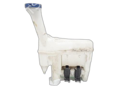 Used Windscreen washer tank PEUGEOT 107 (PM_, PN_) 1.0 (68 hp) 26164120