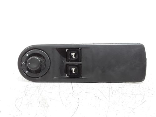 Used Switch Switch RENAULT CLIO IV (BH_) 1.5 dCi 75 (75 hp) 33030905 33030905