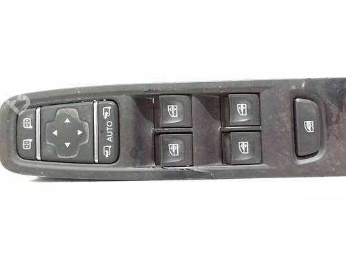 Switch RENAULT CLIO IV (BH_) 1.5 dCi 90 | BP31239709I30