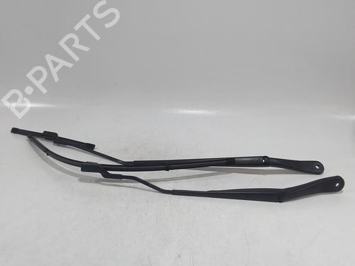 Used Front windshield wiper arm Front windshield wiper arm 36892625 36892625