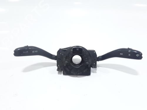 Used Headlight switch VW POLO (9N_, 9A_) 1.4 TDI (80 hp) 26135671