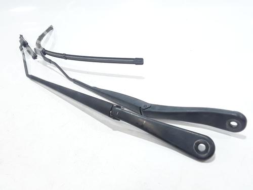 Used Front windshield wiper arm RENAULT CLIO V (B7_) 1.5 Blue dCi 115 (B7AD) (116 hp) 27245368