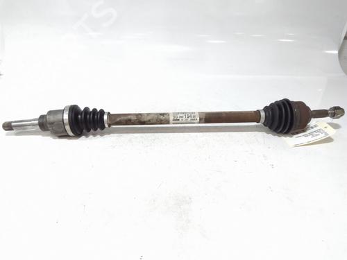 Drivaksel foran Høyre VW PASSAT B5.5 (3B3) 1.9 TDI (130 hp) 25200534
