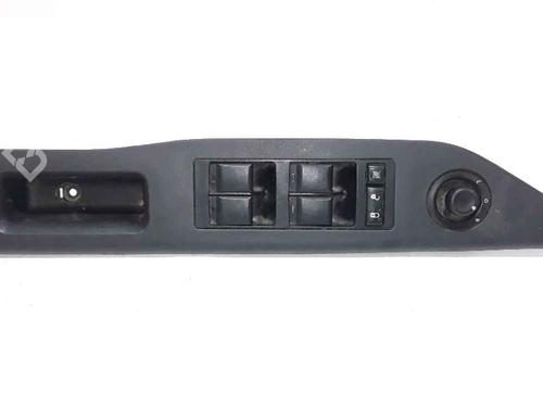 Used Switch DODGE CALIBER 2.0 CRD (140 hp) 25185694
