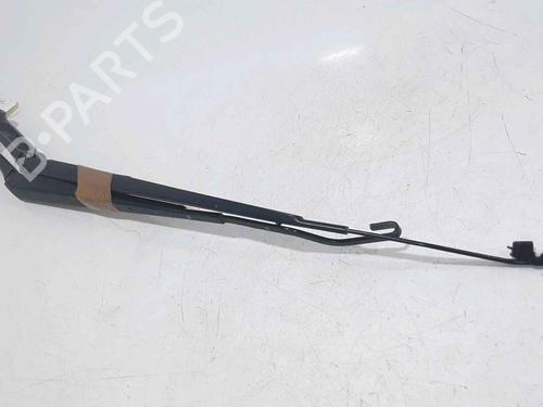 Used Front windshield wiper arm HYUNDAI ix35 (LM, EL, ELH) 1.7 CRDi (116 hp) 25202847