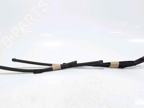 Used Front windshield wiper arm VW POLO (9N_, 9A_) 1.4 16V (75 hp) 25202251