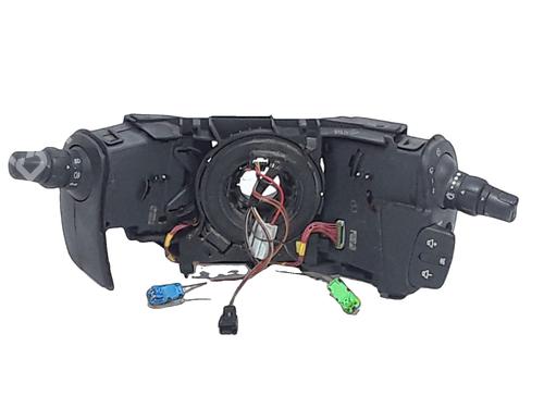 Interruttore luci Interruttore luci RENAULT CLIO III (BR0/1, CR0/1) 1.5 dCi (BR17, CR17) (86 hp) 39697850 39697850