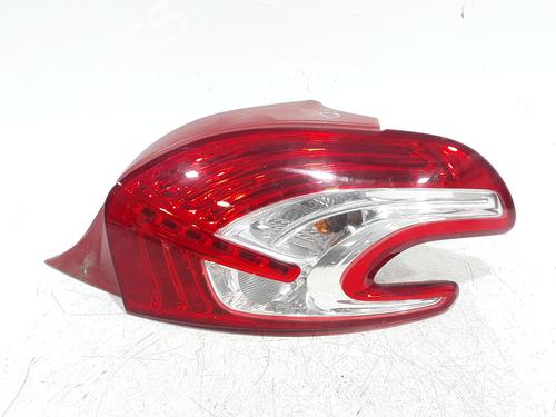 Højre baglygte PEUGEOT 206+ (2L_, 2M_) 1.1 (60 hp) 31301714