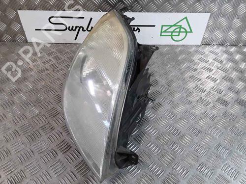 Used Right headlight FORD FIESTA V (JH_, JD_) 1.4 TDCi (68 hp) 25182777