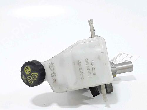 Used Brake master cylinder PEUGEOT 3008 II SUV (MC_, MR_, MJ_, M4_) 1.6 BlueHDi 120 (120 hp) 25164379