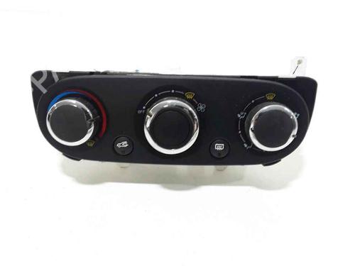 climate-control-renault-clio-iv-bh_-2012-2013-2014-2015-2016-2017-2018-2019-2020-2021-25170874 main image