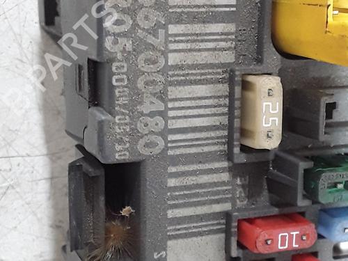 Fuse box PEUGEOT 308 I (4A_, 4C_) 1.6 HDi | BP30924015E1