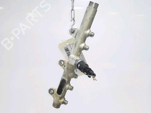 Used Injection rail FIAT PUNTO (188_) 1.9 JTD 80 (188.237, .257, .337, .357) (80 hp) 25180891