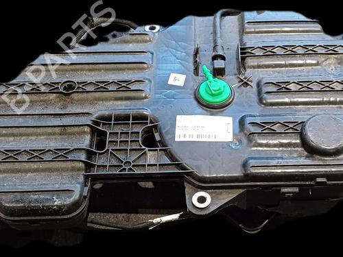 Used AdBlue tank RENAULT MEGANE IV Hatchback (B9A/M/N_) 1.5 Blue dCi 115 (B9A6) (116 hp) 25190799