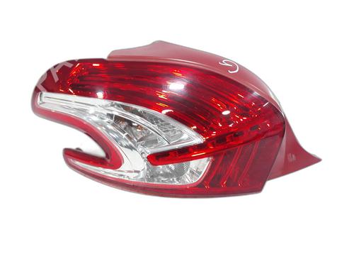 Left taillight PEUGEOT 208 I (CA_, CC_) 1.4 HDi | BP28711024C34