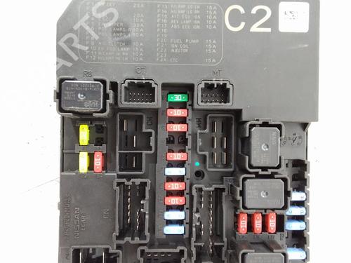 Used Fuse box Fuse box 39599765 39599765