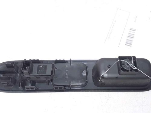 Right front window switch PEUGEOT 5008 (0U_, 0E_) 2.0 HDi 150 / BlueHDi 150 | BP25191493I26 