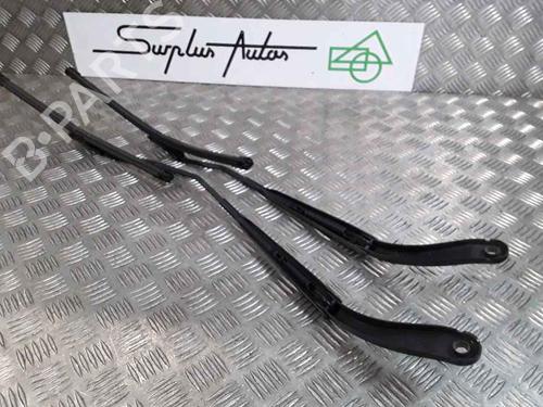 Front windshield wiper arm RENAULT MEGANE II (BM0/1_, CM0/1_) 1.5 dCi (BM1F, CM1F) | BP25202376C143 