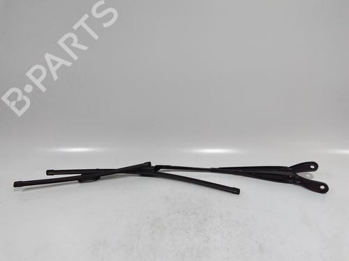 front-windshield-wiper-arm-peugeot-208-i-ca_-cc_-2012-2013-2014-2015-2016-2017-2018-2019-2020-2021-35772583 main image