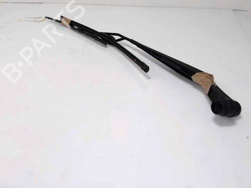 Used Front windshield wiper arm OPEL CORSA B (S93) 1.0 i 12V (F08, F68, M68) (54 hp) 25201721