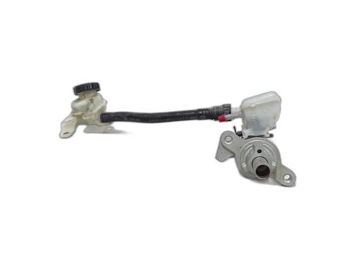 Brake master cylinder FORD FIESTA VI (CB1, CCN) 1.4 TDCi | BP31283071M77