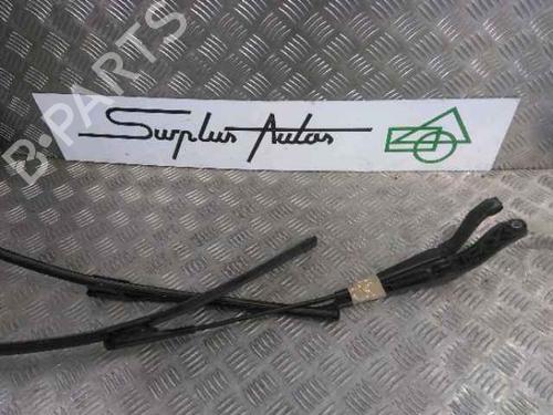 Used Front windshield wiper arm MERCEDES-BENZ B-CLASS Sports Tourer (W245) B 200 CDI (245.208) (140 hp) 25202834
