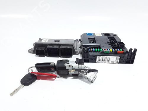 Used Electronic module Electronic module CITROËN C3 II (SC_) 1.2 VTi 82 (82 hp) 33892314 33892314