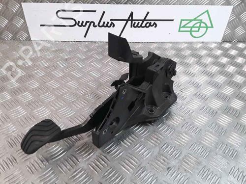 Used Break pedal RENAULT CLIO V (B7_) 1.0 LPG (B7MT) (101 hp) 25190370