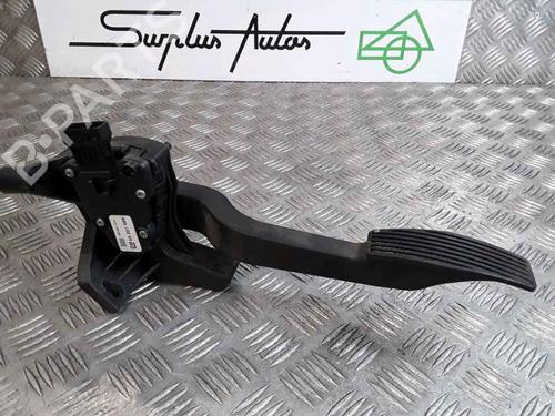 Used Pedal OPEL TIGRA TwinTop (X04) 1.3 CDTI (R97) (69 hp) 25766565
