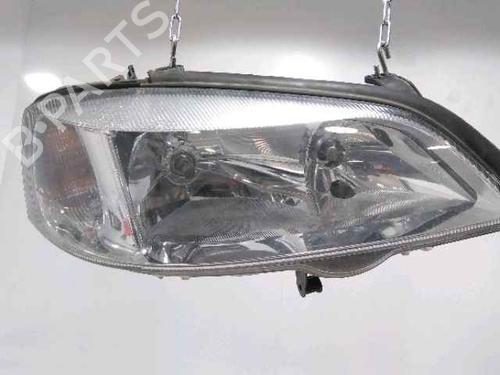 Used Right headlight TOYOTA HIACE III Van (_H5_, _H6_, _H7_, _H8_, _H9_) 2.2 D (LH50, LH60) (67 hp) 25182531