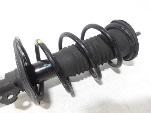 Right front shock absorber TOYOTA YARIS (_P13_) 1.0 (KSP130_, KSP130) | BP25196048M17