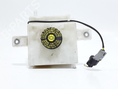 Used Brake fluid reservoir Brake fluid reservoir TOYOTA AURIS (_E18_) 1.8 Hybrid (ZWE186_, ZWE186R) (136 hp) 34143412 34143412