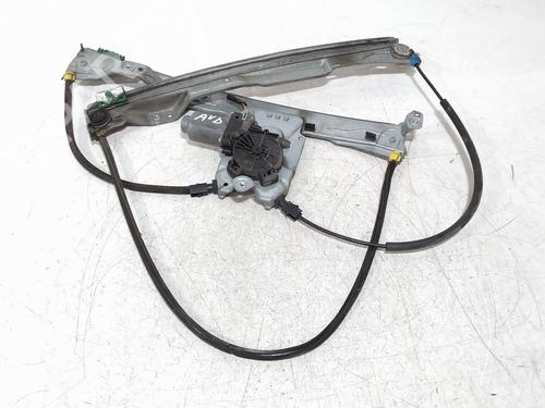 Elevalunas delantero derecho RENAULT CLIO III (BR0/1, CR0/1) 1.5 dCi (75 hp) 32353560