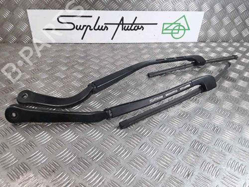 Used Front windshield wiper arm BMW 3 (E90) 320 d (177 hp) 25202347