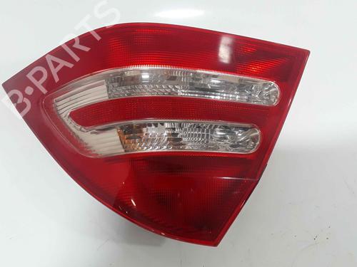 Used Right taillight MERCEDES-BENZ C-CLASS (W203) C 220 CDI (203.006, 203.008) (143 hp) 25193119