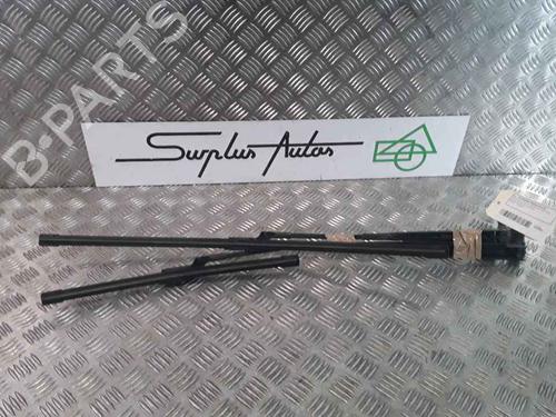 Used Front windshield wiper arm OPEL ADAM (M13) 1.4 (87 hp) 25202395