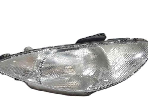 Used Left headlight PEUGEOT 206 Hatchback (2A/C) 1.4 i (75 hp) 25181758