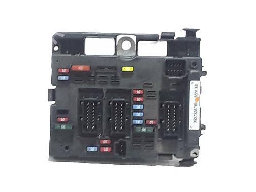 Used Fuse box Fuse box 38713069 38713069